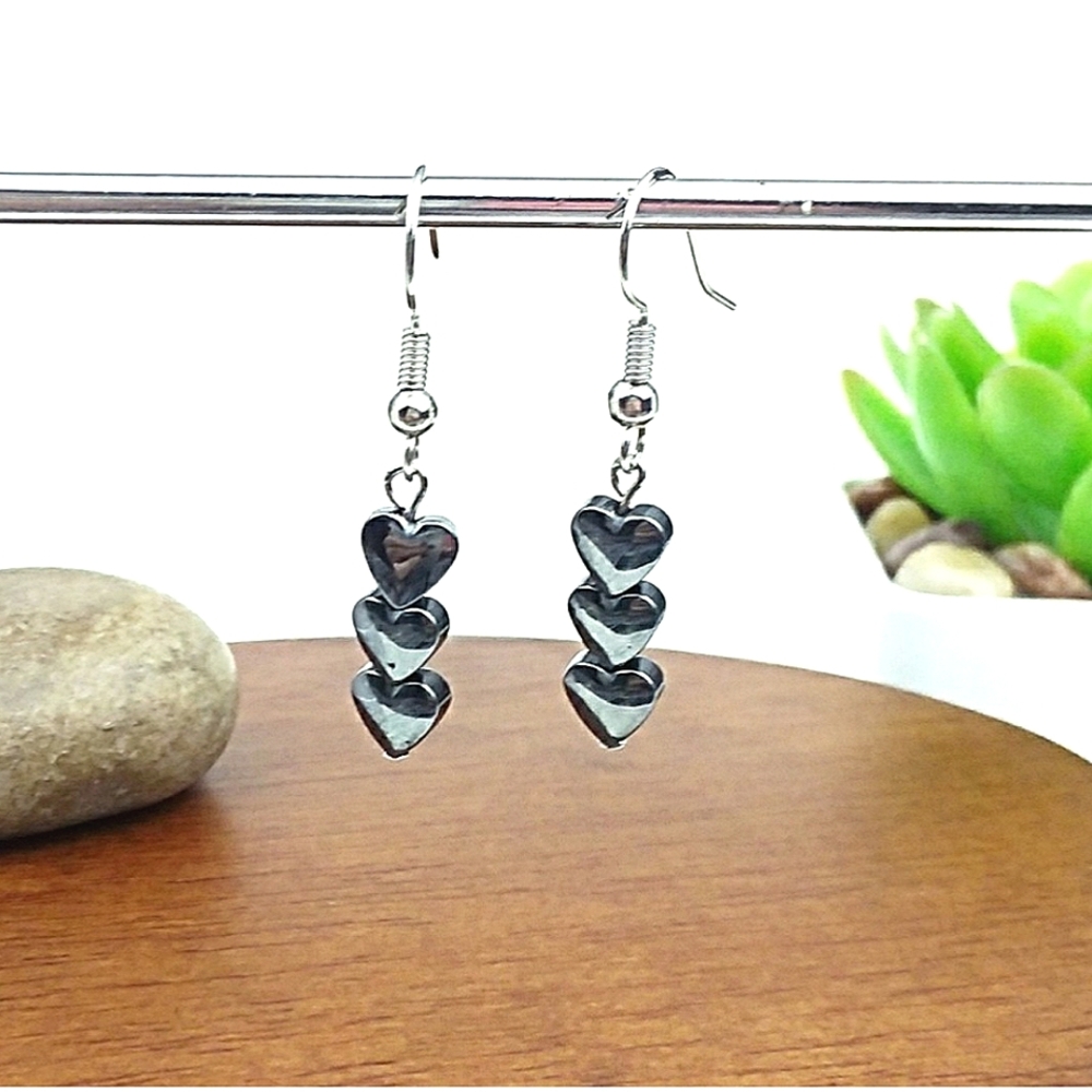 Harriet Ave Jewels Hematite heart bead silvertone hook earrings, NWT